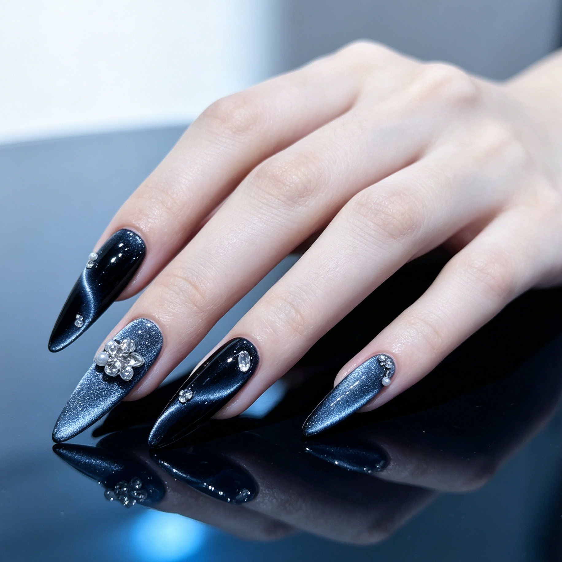 Midnight Pearl Cat Eye